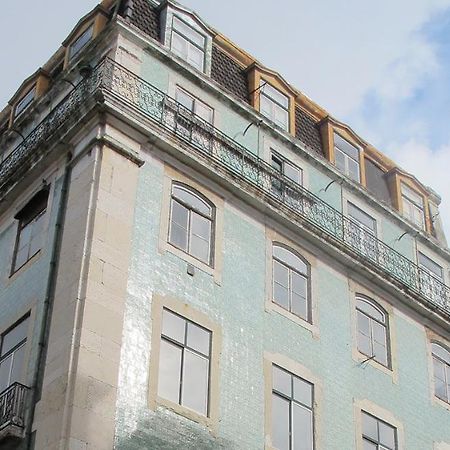 Quarto Com Varanda Na Rua Dos Douradores Lisbona Esterno foto